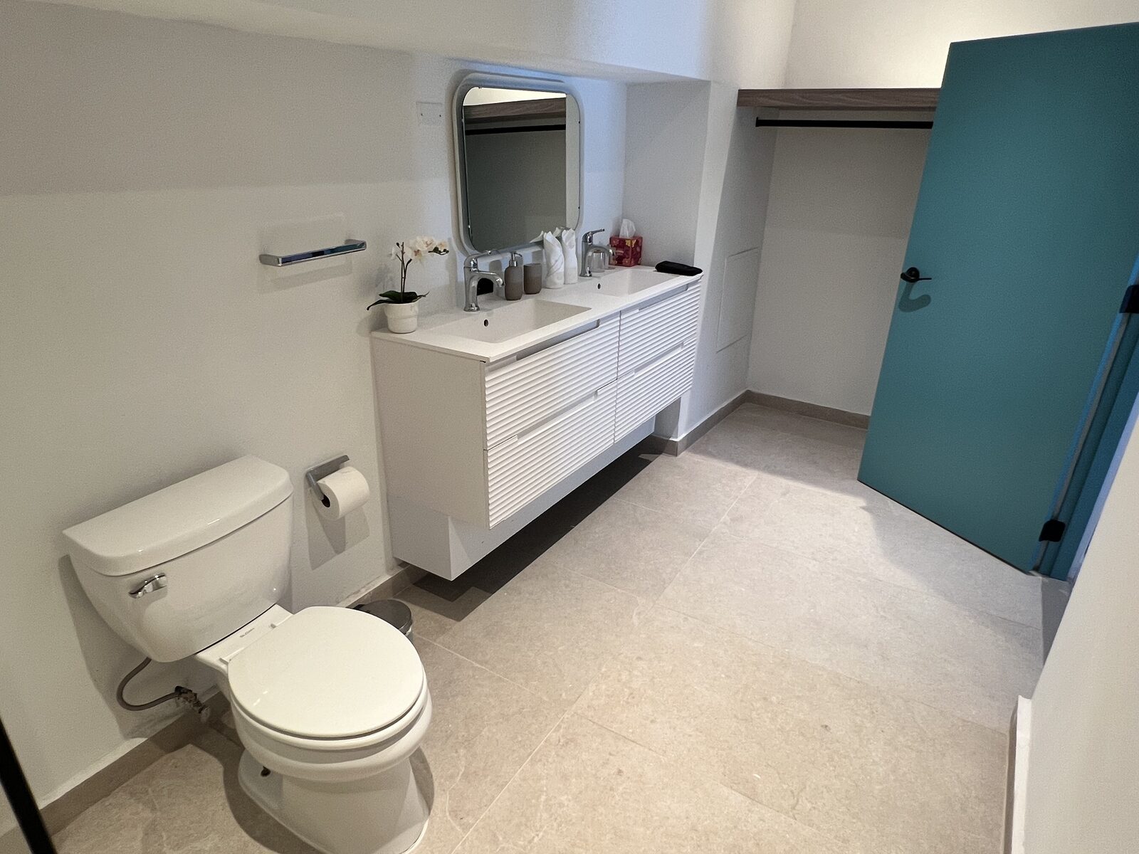 Casita Suite - bathroom