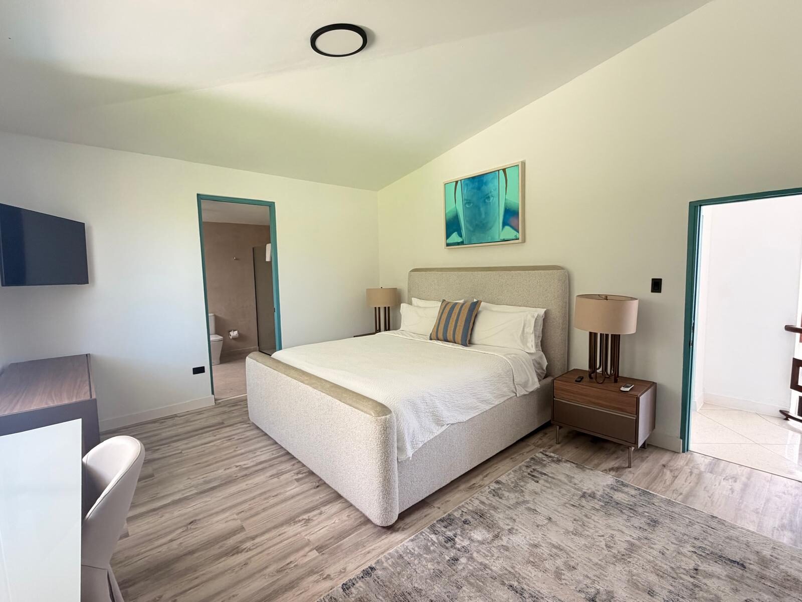 Garden King Room - bedroom